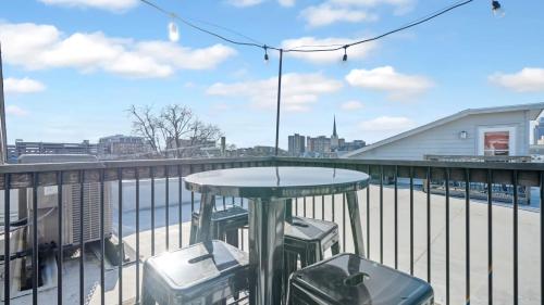 Apartment image 10