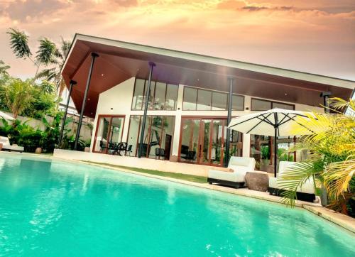 Four Bedroom Luxury Villa Laya