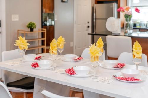 74R - 2BR Quincy - Romantic Stay near Wollaston Beach in Κουίνσι(Μασαχουσέτη)