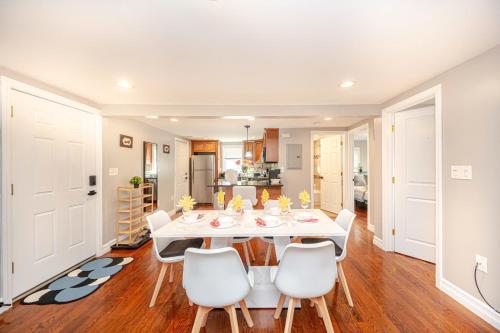 74R - 2BR Quincy - Romantic Stay near Wollaston Beach in Kvinsis (MA)