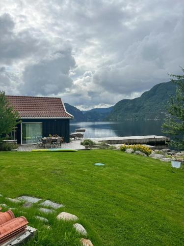 Viesnīcas āriene, Country Home With Beach And Dock In Erfjord in Erfjord