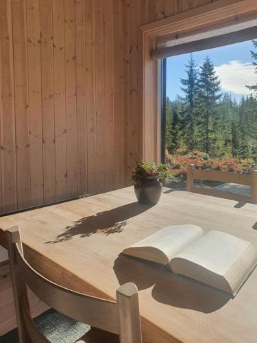 Fantastic Forest Cabin With Panoramic View