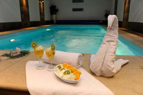 泳池, Residenz Moselzauber - Ferienwohnungen mit Pool Landschaft in 恩斯特