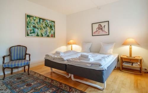 Spacious Canal-View Apartment Near Metro in Christianshavn, Копенгаген (фото 5)