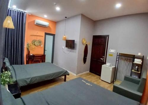Deluxe Double Room with Two Double Beds image 2
