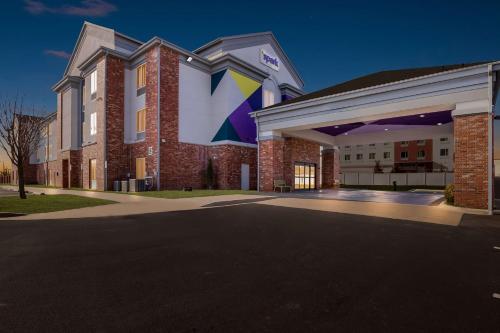 Spark by Hilton Catoosa Tulsa - 숙소 외관