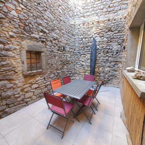 Le chant des vignes - Maison pour 6 avec patio in Aigne