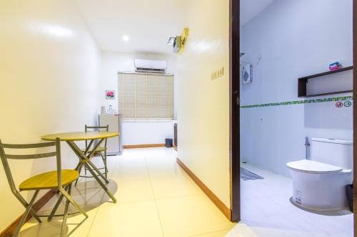 Tongtong Garden Holiday Hotel普吉岛通通花园酒店 - image 5