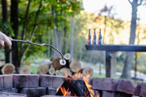 Heavenly Heights by Ghosal Luxury Lodging