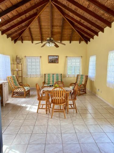 Hrana i piće, Cotton Heights Guest House in Cotton Ground