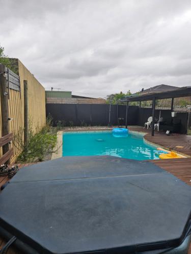 Cozy Escape in Sunbury