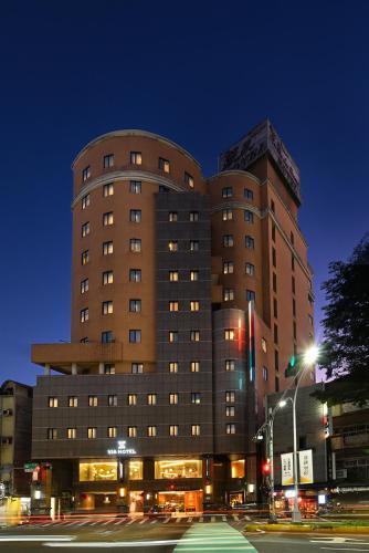 Exterior view, Via Hotel Breeze in Sanzhong District
