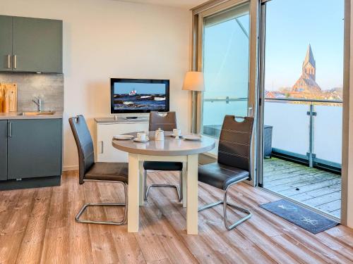 One-Bedroom Apartment with Balcony