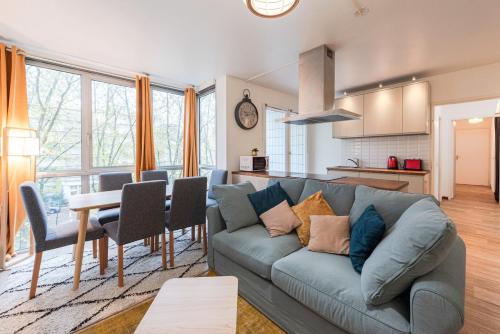 Kitchen, Serenity - 3 BDR - 6 prs - Parking - Wifi - Balcon in Torcy