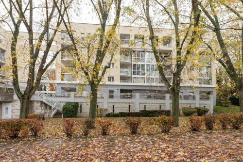 Garden, Serenity - 3 BDR - 6 prs - Parking - Wifi - Balcon in Torcy
