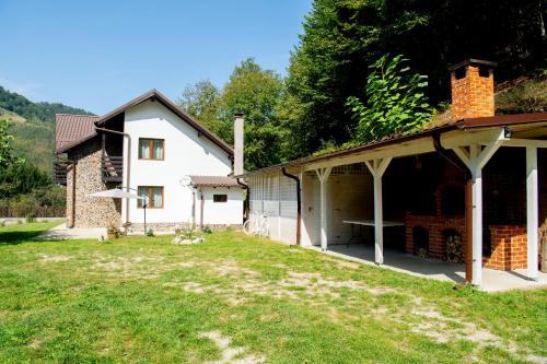 Iekārtas, Casa Valea Prejbei in Rau Saduluja