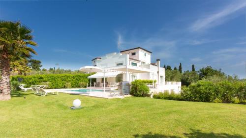 Five-Bedroom Villa