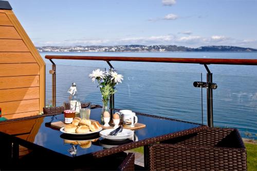 Avocet 2 Luxury Apartment with Pool and Parking gîte à louer The Ridge