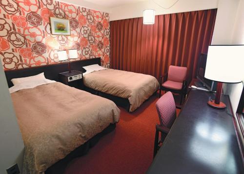 room detail thumbnail 1