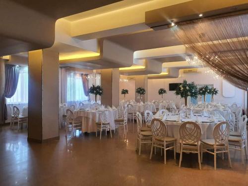 Hotel Dumbrava - image 11