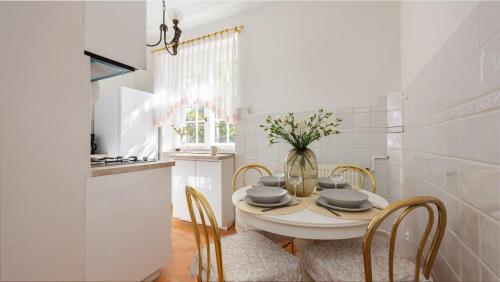 Flatbook - In the Heart of Old Town Apartments Mariacka II 3