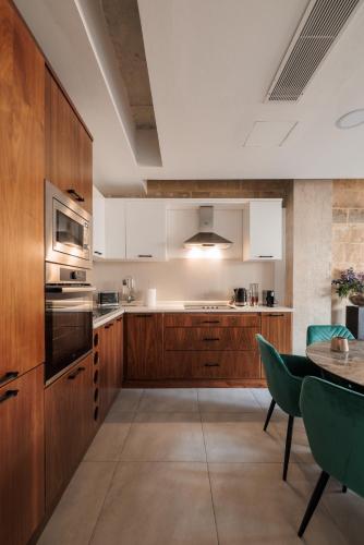 Stunning 2-Bed Apartment in Heart of Valletta, Valletta (zdjęcie 5)