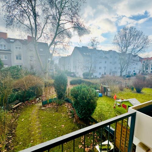 Modern möblierte Wohnung in zentraler Lage Modern möblierte Wohnung in zentraler Lage