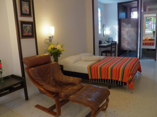 Superior Twin Room image 2