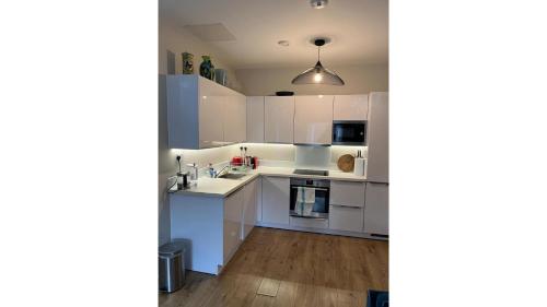 Fantastic Modern 2-Bed Flat in Lambeth - image 13