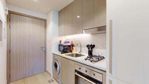 Apartment With 1 Bedroom In Meydan One - Nad Al Sheba 1 - Dubai, Dubái (foto 2)