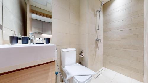 Apartment With 1 Bedroom In Meydan One - Nad Al Sheba 1 - Dubai, Dubái (foto 5)