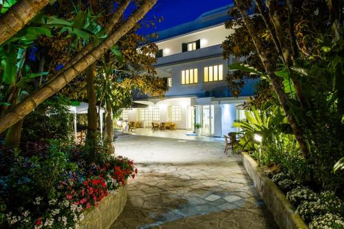 Hotel San Francesco. - 출입구