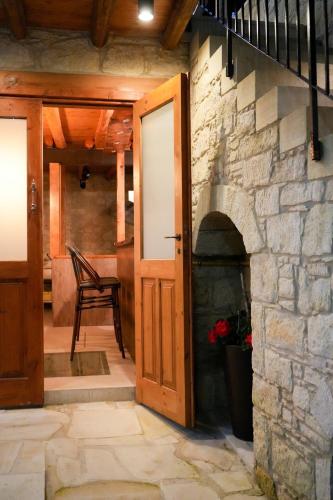 Vouni Calais in 禾尤尼