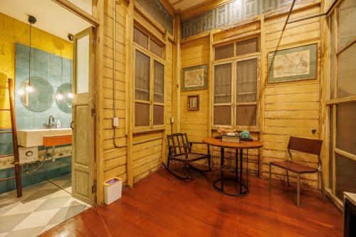 The Anonymous House - image 14