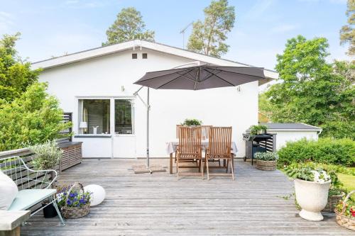 Villa Spacious in 테뷔