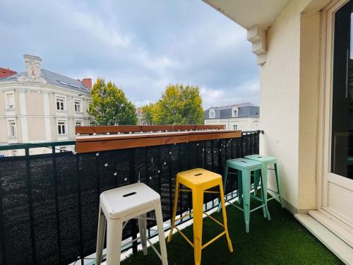 Létesítmények, Casa Amarelo in Saint-Serge