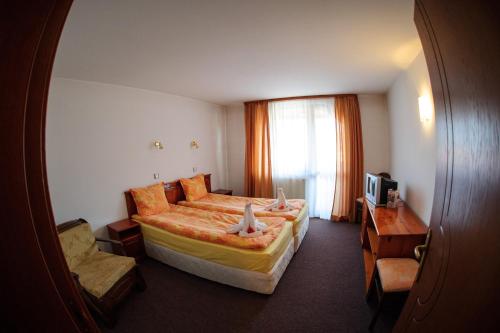 Double Room image 8