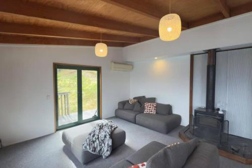 Lakeview Treehouse at Queenstown Hill - image 6