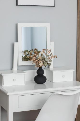 Two-Bedroom Apartment image 8