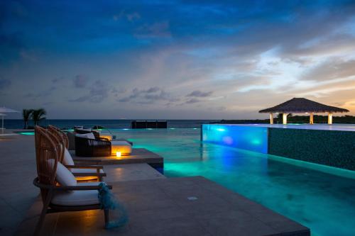 泳池, Sandals Royal Curacao All Inclusive Couples Only in 紐波特