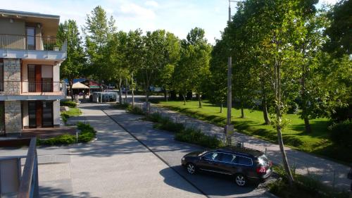 Reflex Apartments Zamárdi - image 6