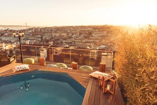 The Rooftop BnB Castle of São Jorge