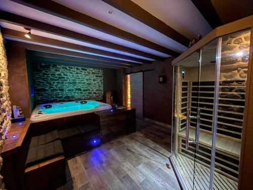 Domaine de Vandenesse Et Spa in โวก็ออต