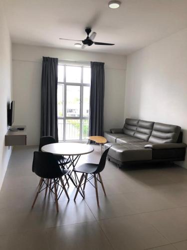 Golden Hill 1 Room Apt at Night Market near Healthy Strawberry Farm