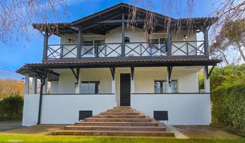 Villa 4 chambres - Location saisonnière - Gujan-Mestras