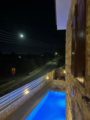 Skats, Simou villa in Simou