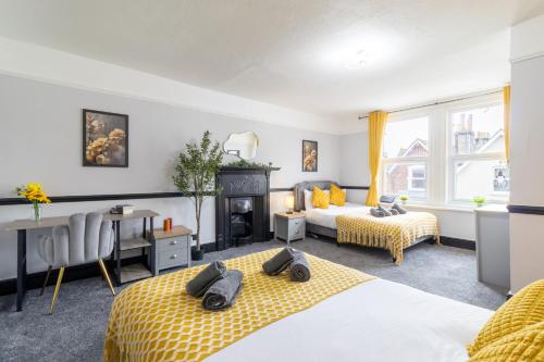 Open Mind Property - 4 Beds & Free Parking