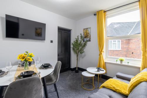 Two-Bedroom Apartment image 5