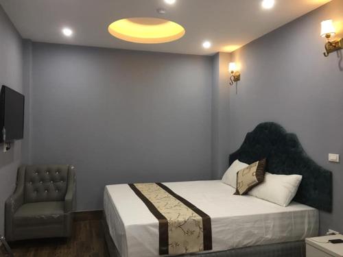 Van Nam Hotel by OnHotelRooms 4