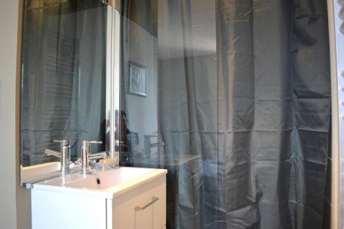 Apartment image 5